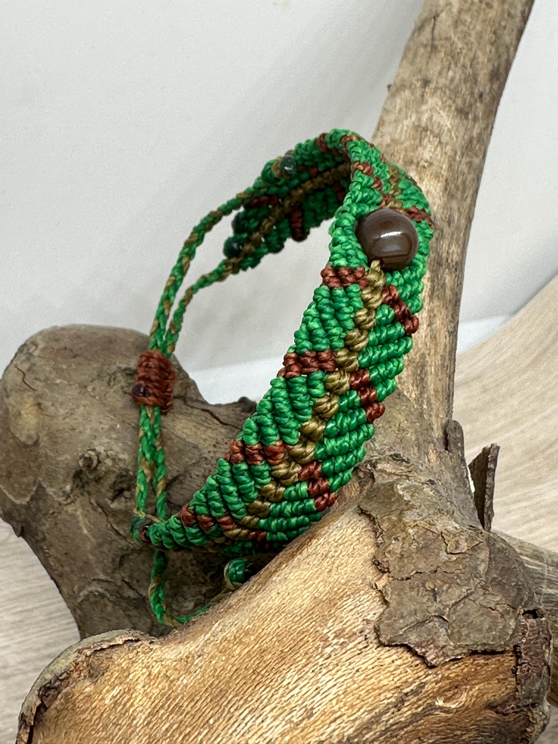 Adjustable Closure Wristlet bracelet, macrame bracelet