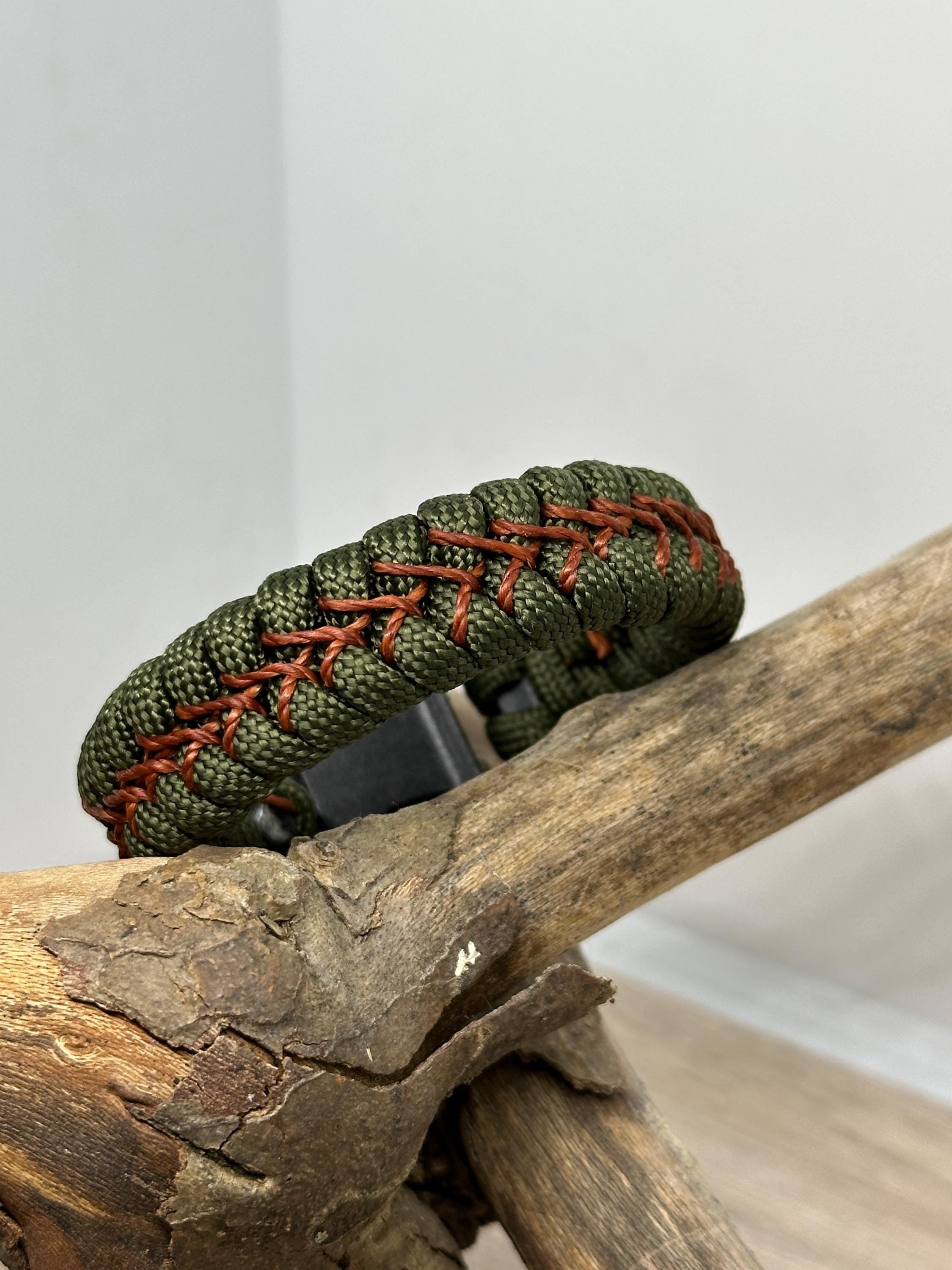 Green Paracord Men’s Bracelet, two different size.