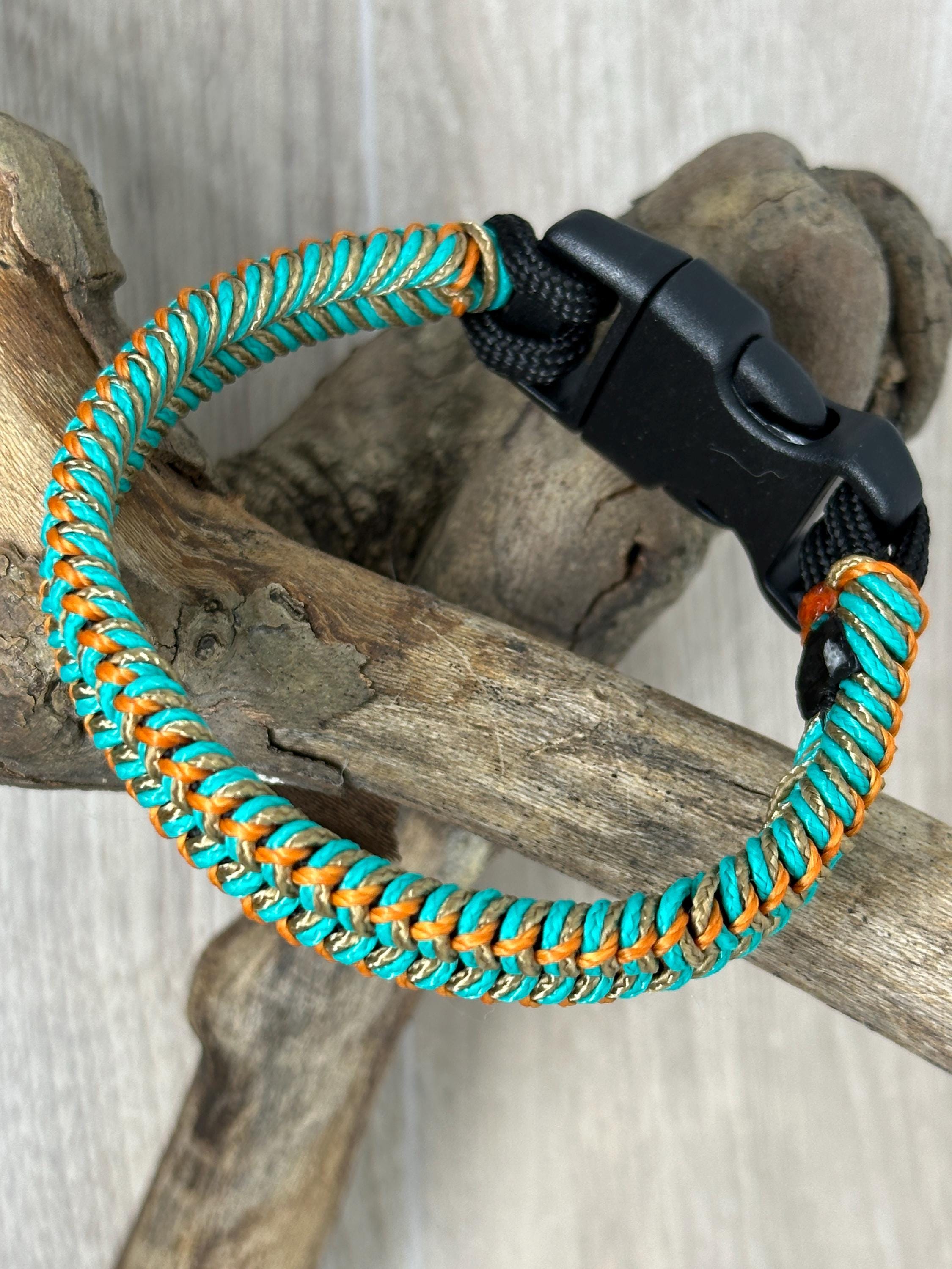 Paracord Men’s Bracelet, mix colors, 8 inches.